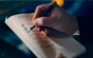 Qué revisar antes de montar una sociedad: checklist fiscal, laboral y legal